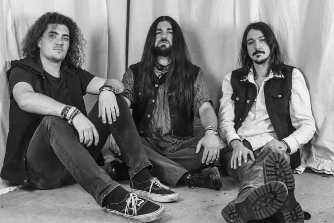RIOT IN THE ATTIC (25 de octubre - Vitoria-Gasteiz)