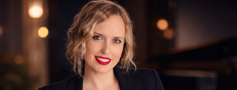 'Blue night/Noche azul'. Irune Martínez de Santos dirige la Banda Municipal