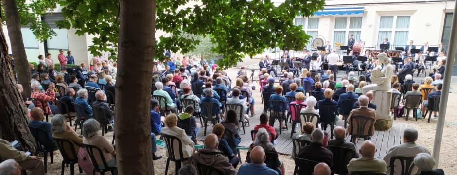 'Sintonías de nuestra vida'. Concierto de la Banda Municipal en el Jardín Secreto del Agua