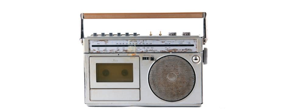 Charla: "Un viaje sonoro por la historia de la radio"