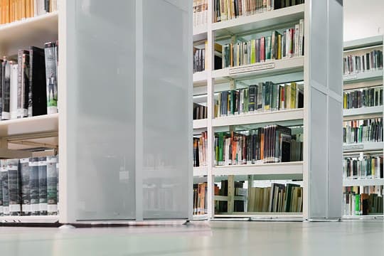 Día Internacional de las Bibliotecas 2026: visitas guiadas en El Pilar