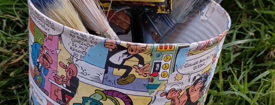 Taller: "Decoupage con hojas de comic"