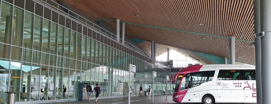 Visita a la estación de autobuses